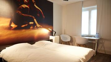 Comfort Double Room, 2 Single Beds | Premium bedding, down duvets, Select Comfort beds