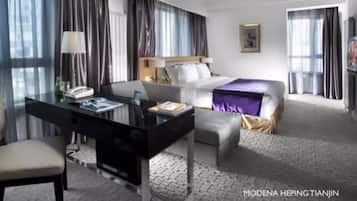 Surmatelas, bureau, rideaux occultants, chambres insonorisées