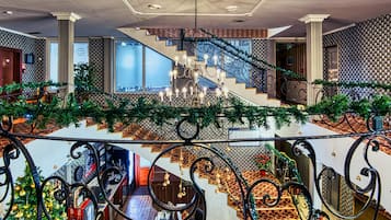 Handrails in stairways