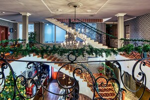 Escaleras con baranda
