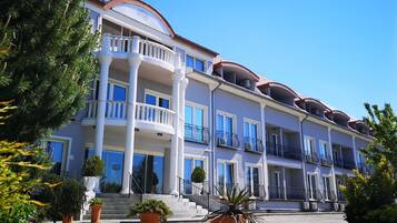 Bagian depan properti