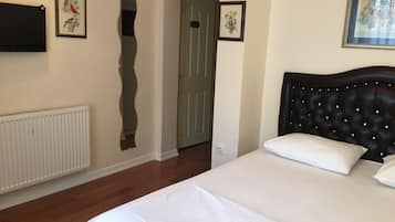 Iron/ironing board, free WiFi, bed sheets