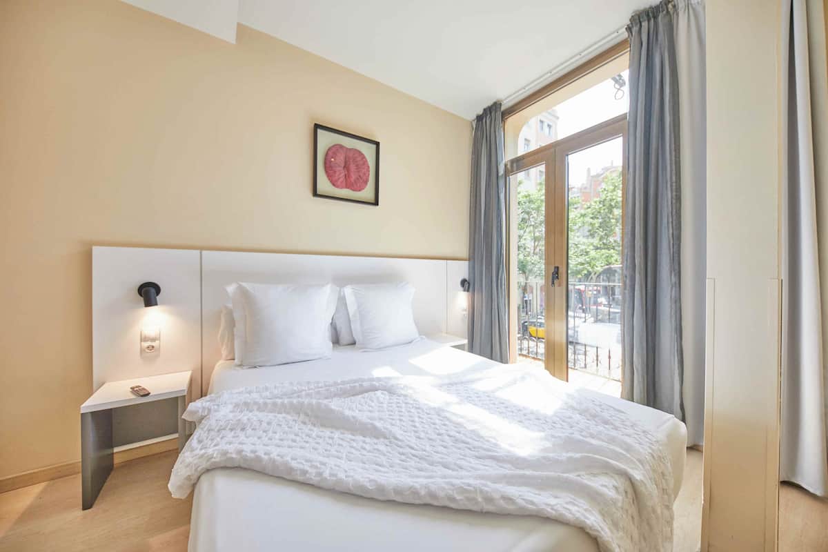 Comfort-Doppelzimmer | Daunenbettdecken, individuell dekoriert, Verdunkelungsvorhänge