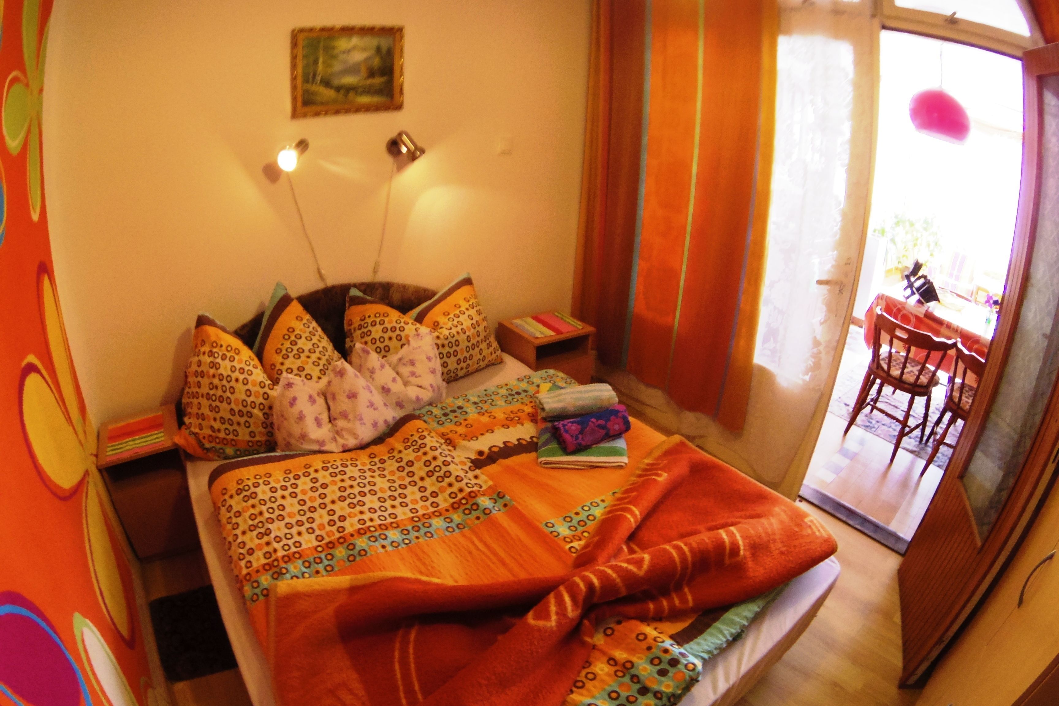 apartment for 4 people | 1 bedroom, frette italian sheets, hypo-allergenic bedding