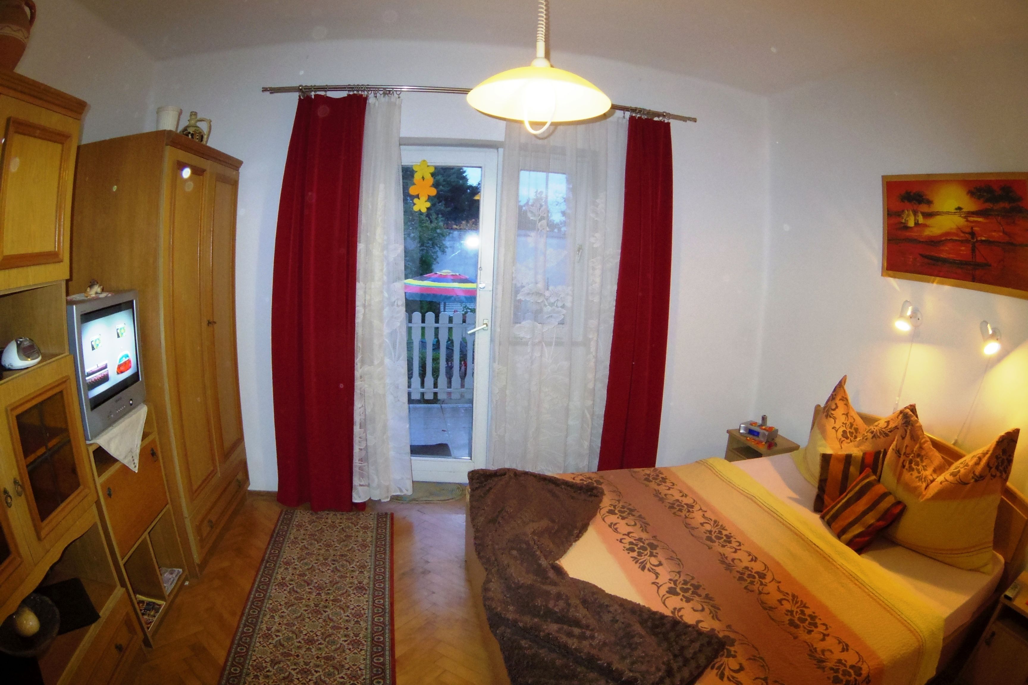 apartment | 1 bedroom, frette italian sheets, hypo-allergenic bedding