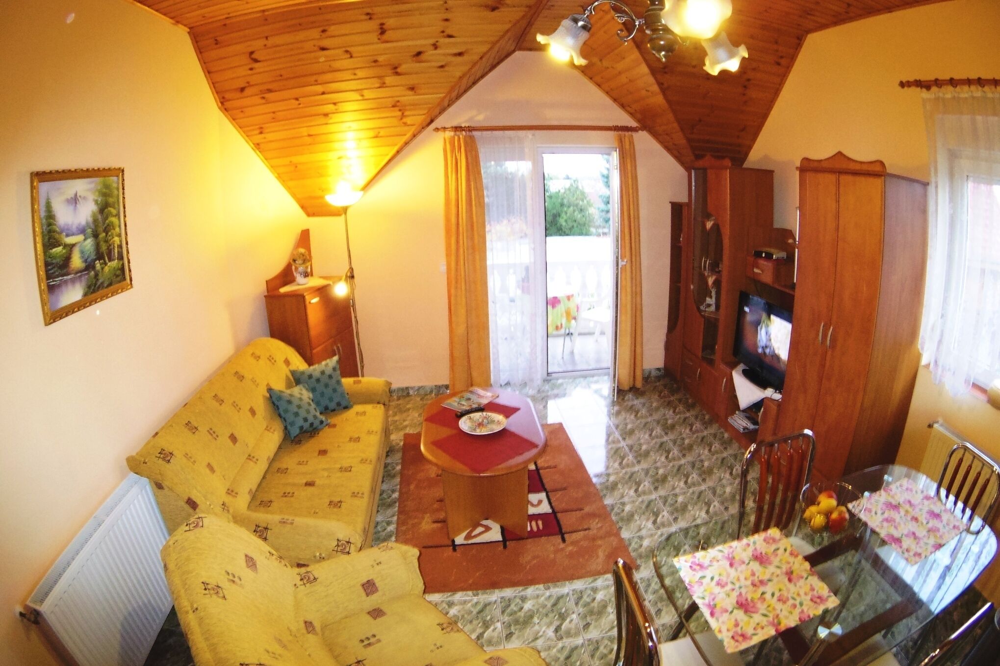 apartment for 4 people | living area | 82-cm led tv with cable channels, tv