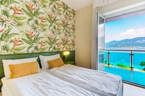 In-room safe, desk, cribs/infant beds, free WiFi - Hotel Caribe by Double Hospitality (Brenzone sul Garda)