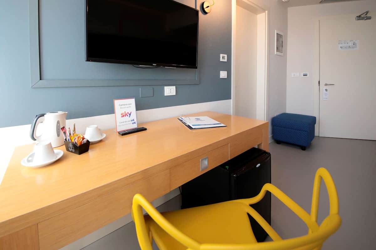 Minibar, coffres-forts dans les chambres, bureau, chambres insonorisées