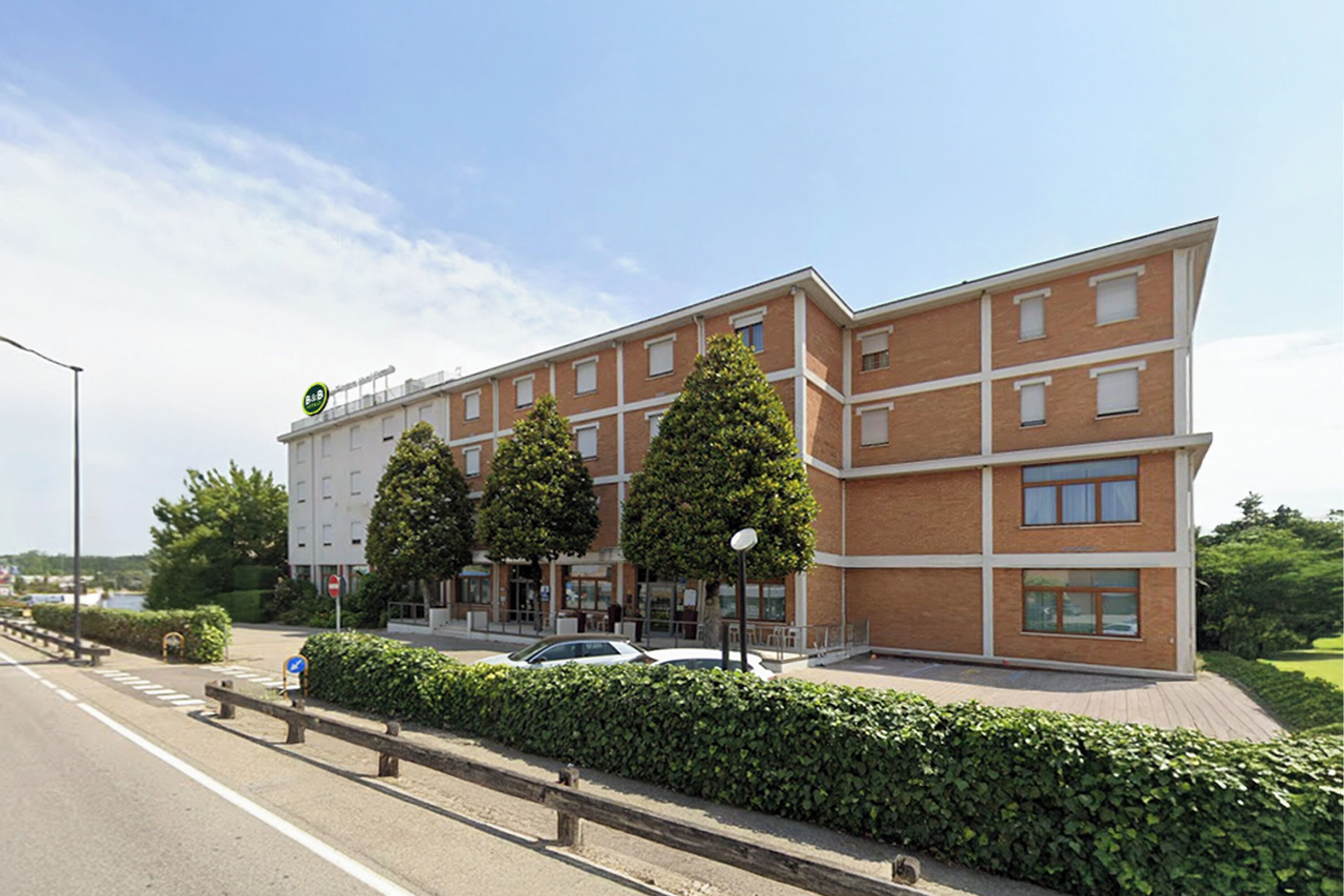 Overnatningsstedets facade