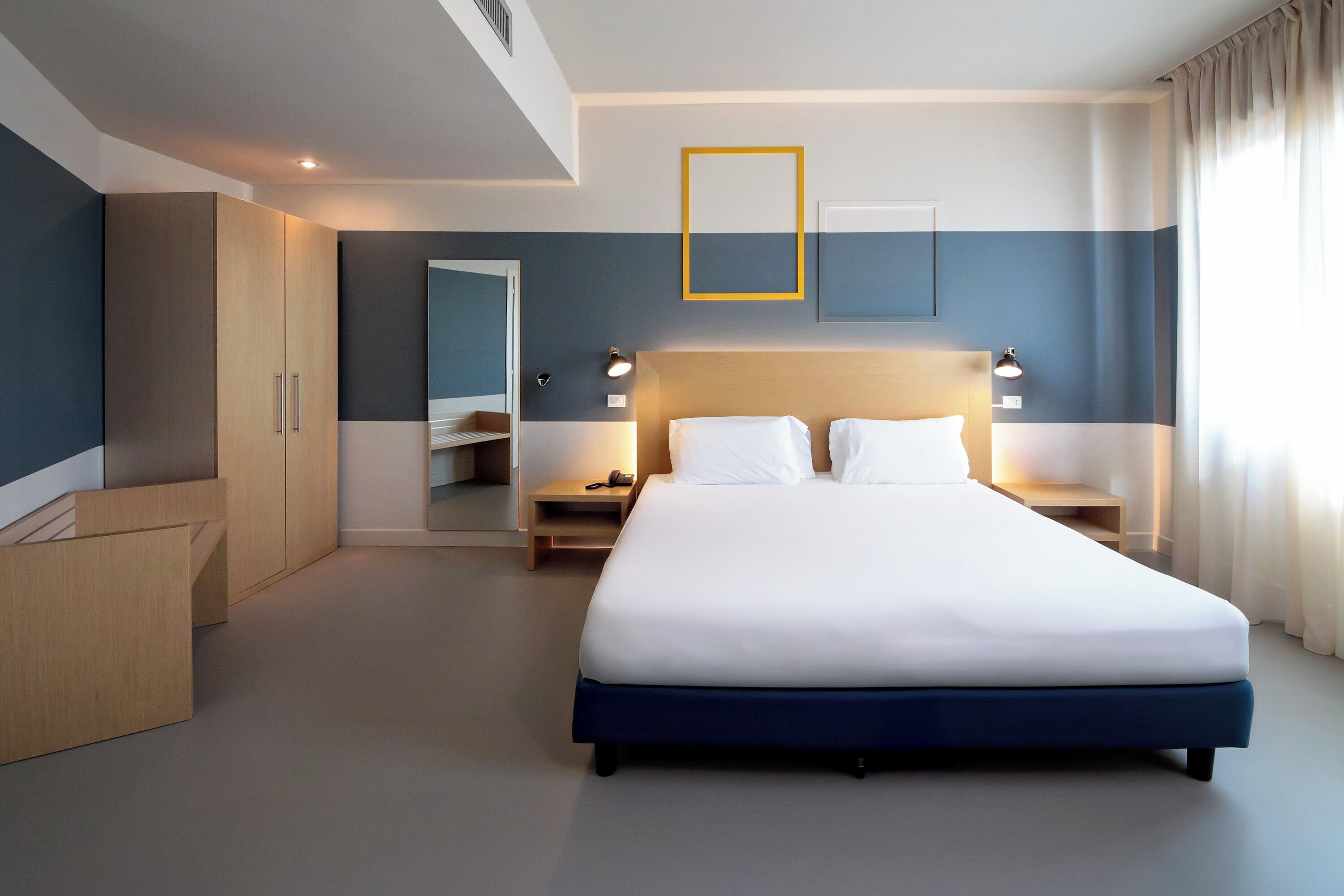 Minibar, in-room safe, desk, soundproofing