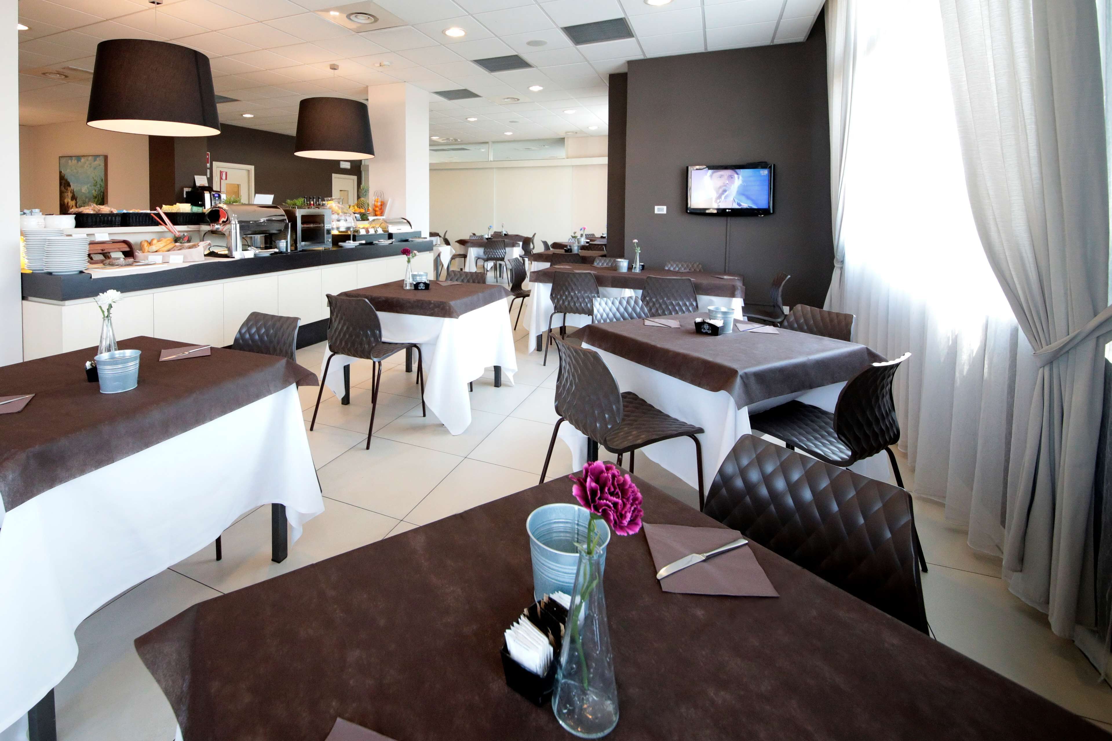 daily buffet breakfast (eur 10 per person)