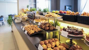 Morgenmadsbuffet hver dag (10 EUR pr. person)