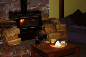 Fireplace - Abisko Lodge (Methven)