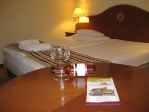 Single Room | In-room safe, free WiFi, bed sheets - SANTE Hévíz (Hévíz)