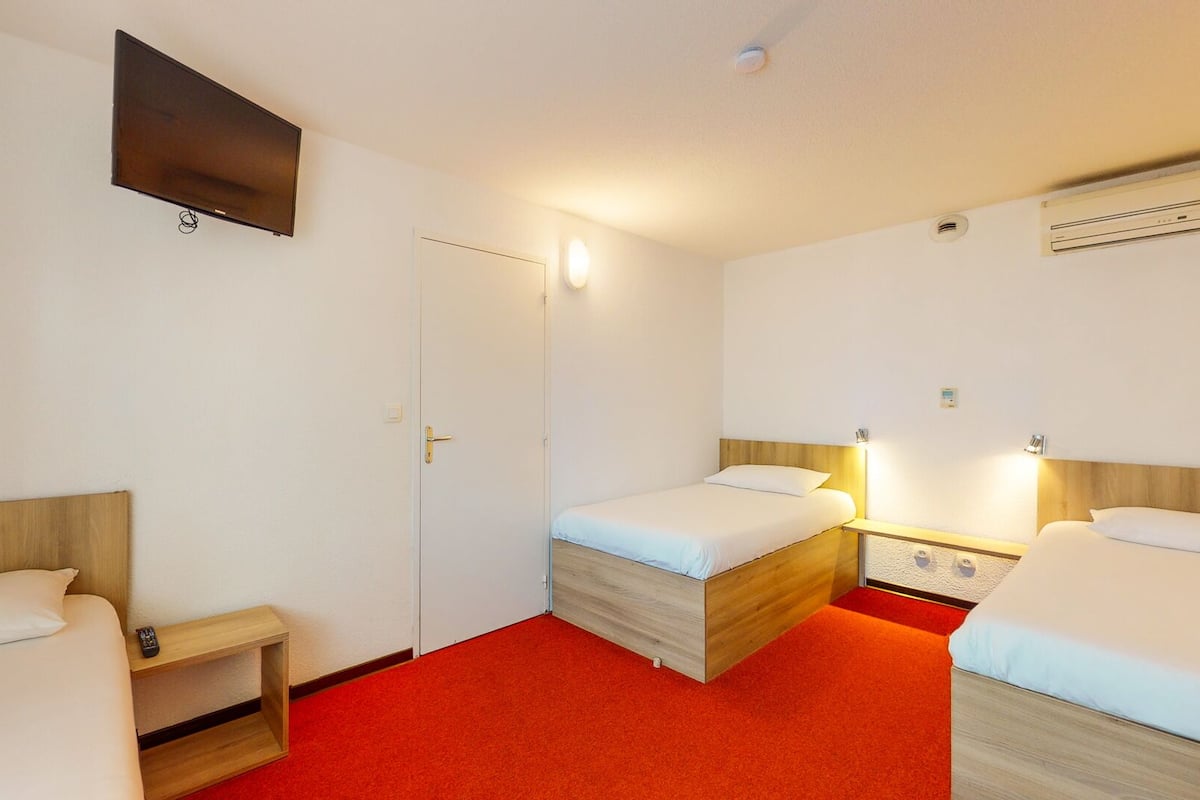 Kamar Keluarga | 1 kamar tidur, tempat tidur Select Comfort, meja kerja, dan kedap suara