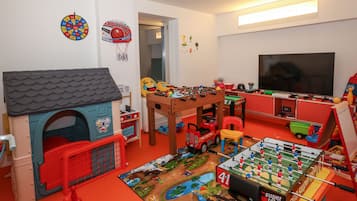 Children’s play area – indoor