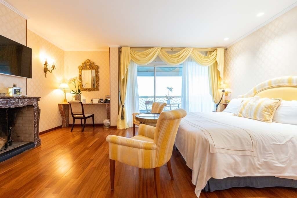 Romantic King Suite (Spa/Club Lounge Access) | Sengetøy i egyptisk bomull, sengetøy av topp kvalitet og dundyner
