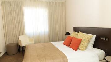 Standaard kamer, 1 queensize bed | 1 slaapkamer, luxe beddengoed, pillowtop-bedden, individueel gedecoreerd