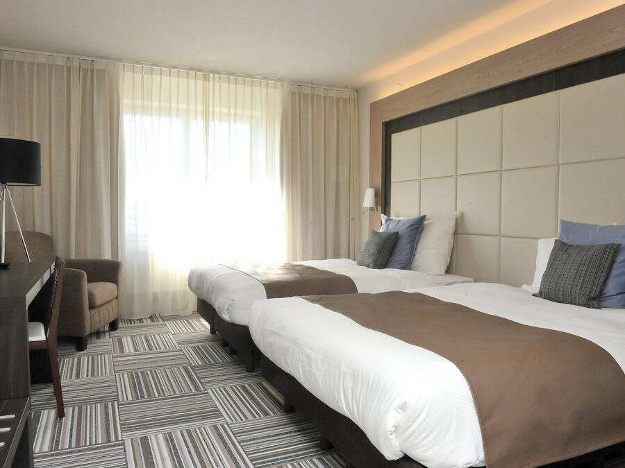 Sengetøy av topp kvalitet og senger med overmadrass