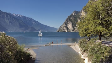 Enjoy serene lakeside views and access to the water's edge, perfect for outdoor activities.