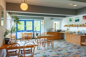 Daily buffet breakfast (EUR 6 per person)