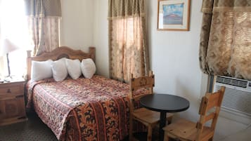Standard Room, 2 Double Beds | Iron/ironing board, free WiFi