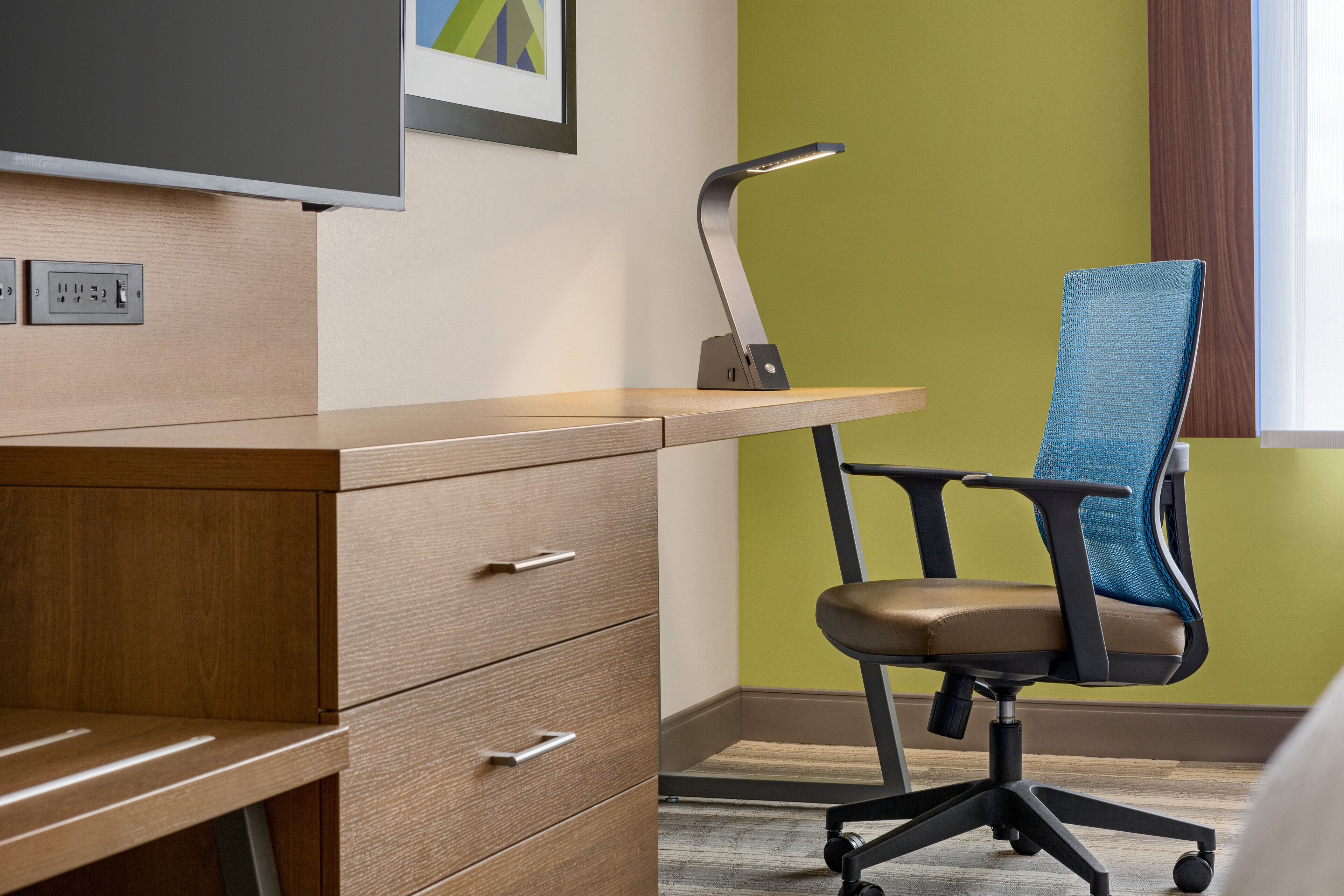 1 bedroom, in-room safe, desk, laptop workspace