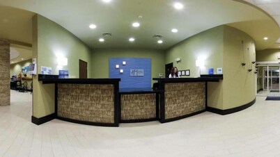 Holiday Inn Express Hotel & Suites Waycross by IHG