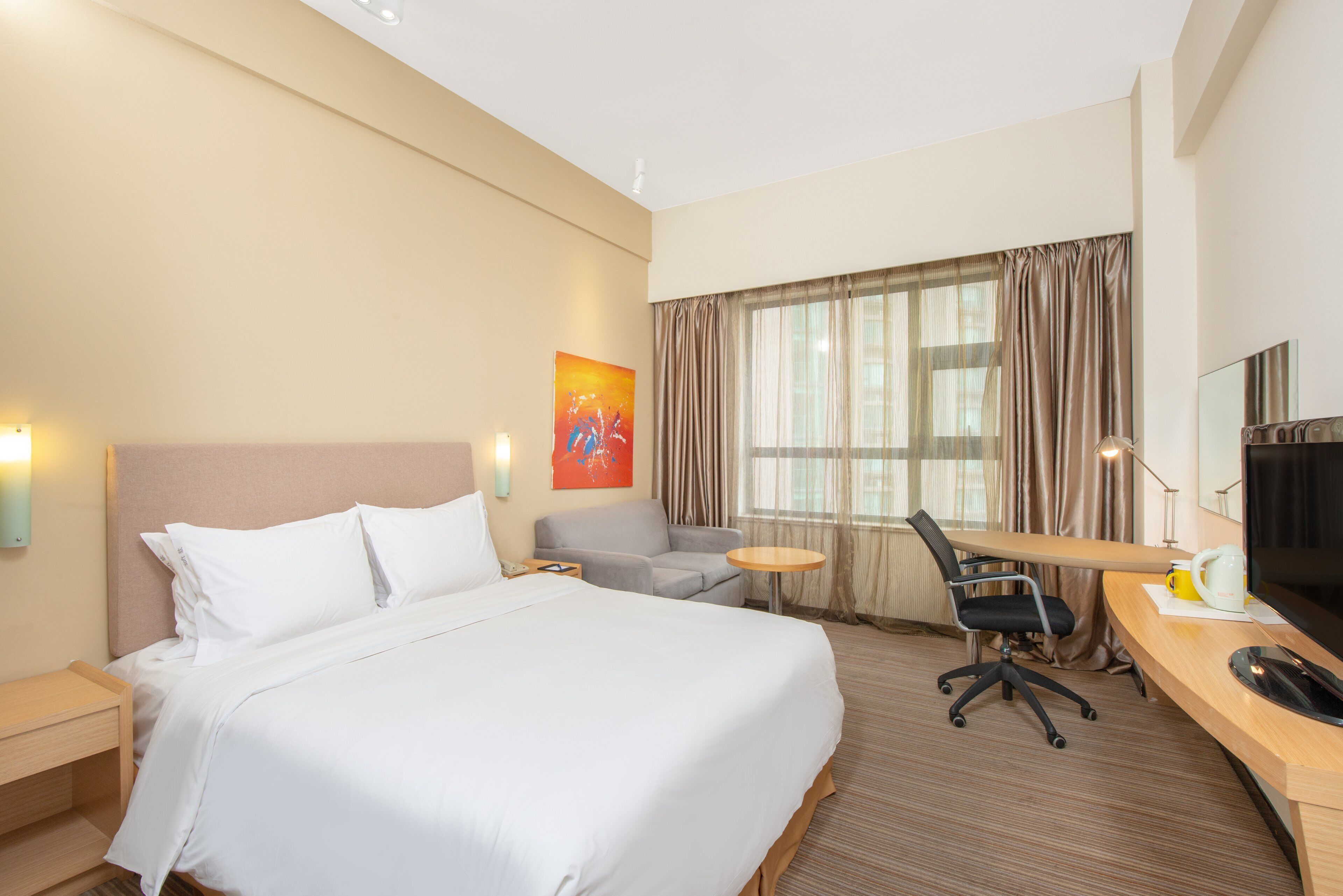 In-room safe, desk, free WiFi, bed sheets
