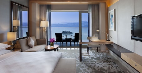 1 habitación, ropa de cama de alta calidad, cubrecamas y minibar