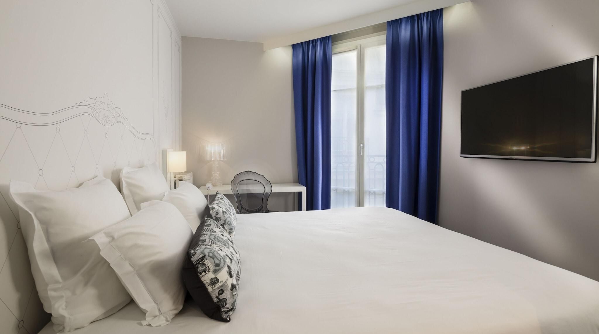 Sengetøy av topp kvalitet, memory foam-senger og safe på rommet