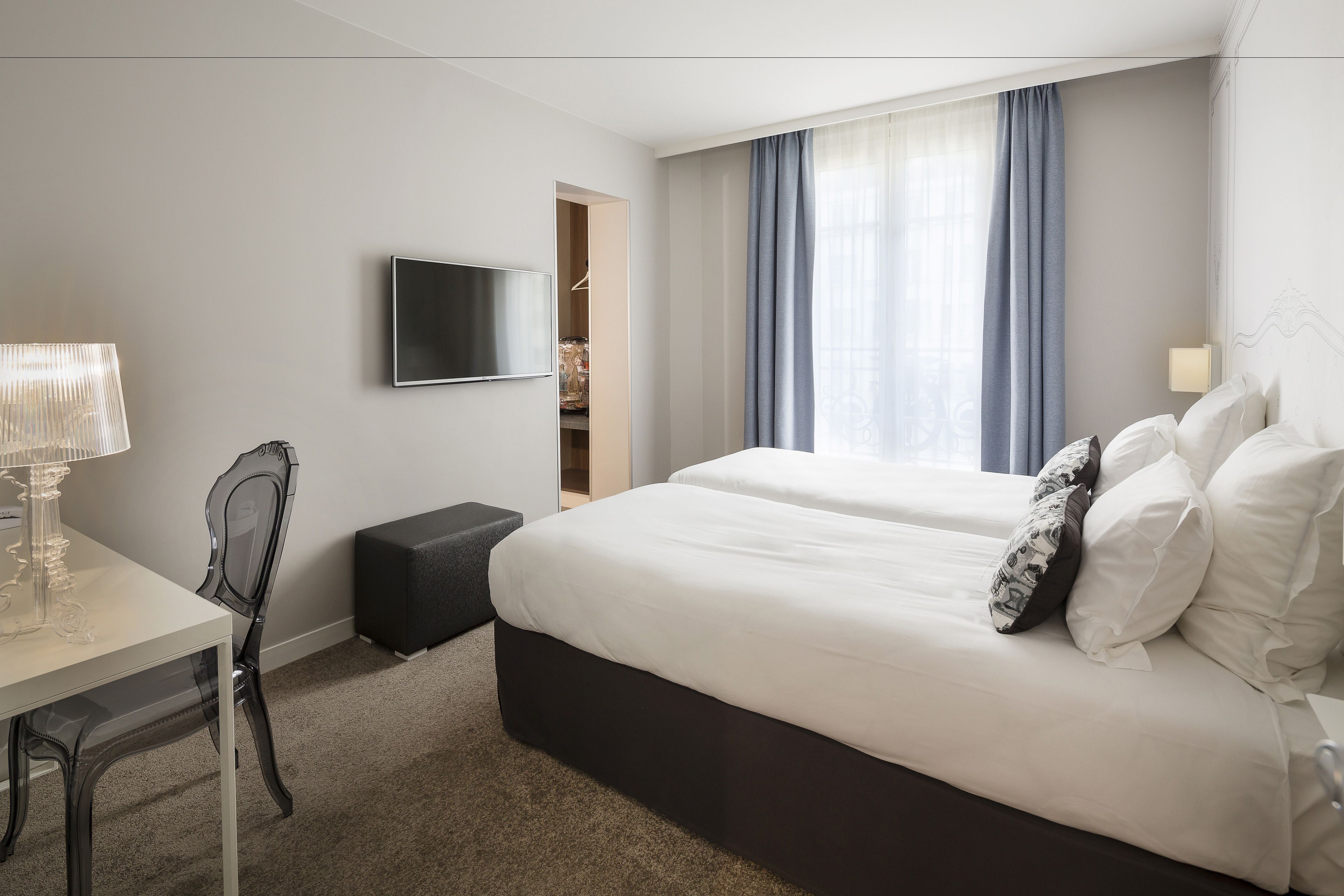 twin room (with air conditioning) | premium bedding, memory-foam beds, in-room safe, blackout curtains