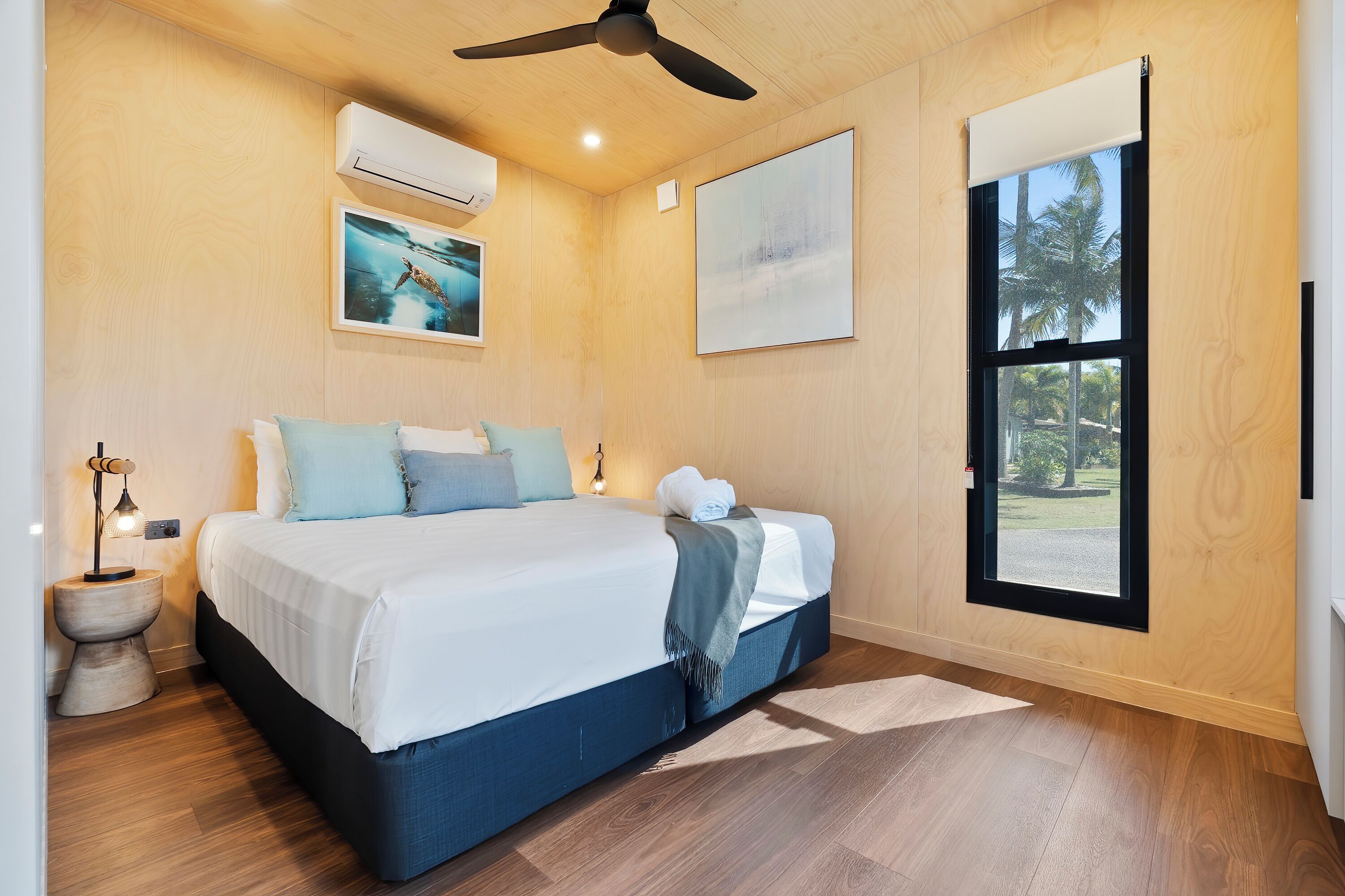 Duplex Studio Pod | WiFi, bed sheets