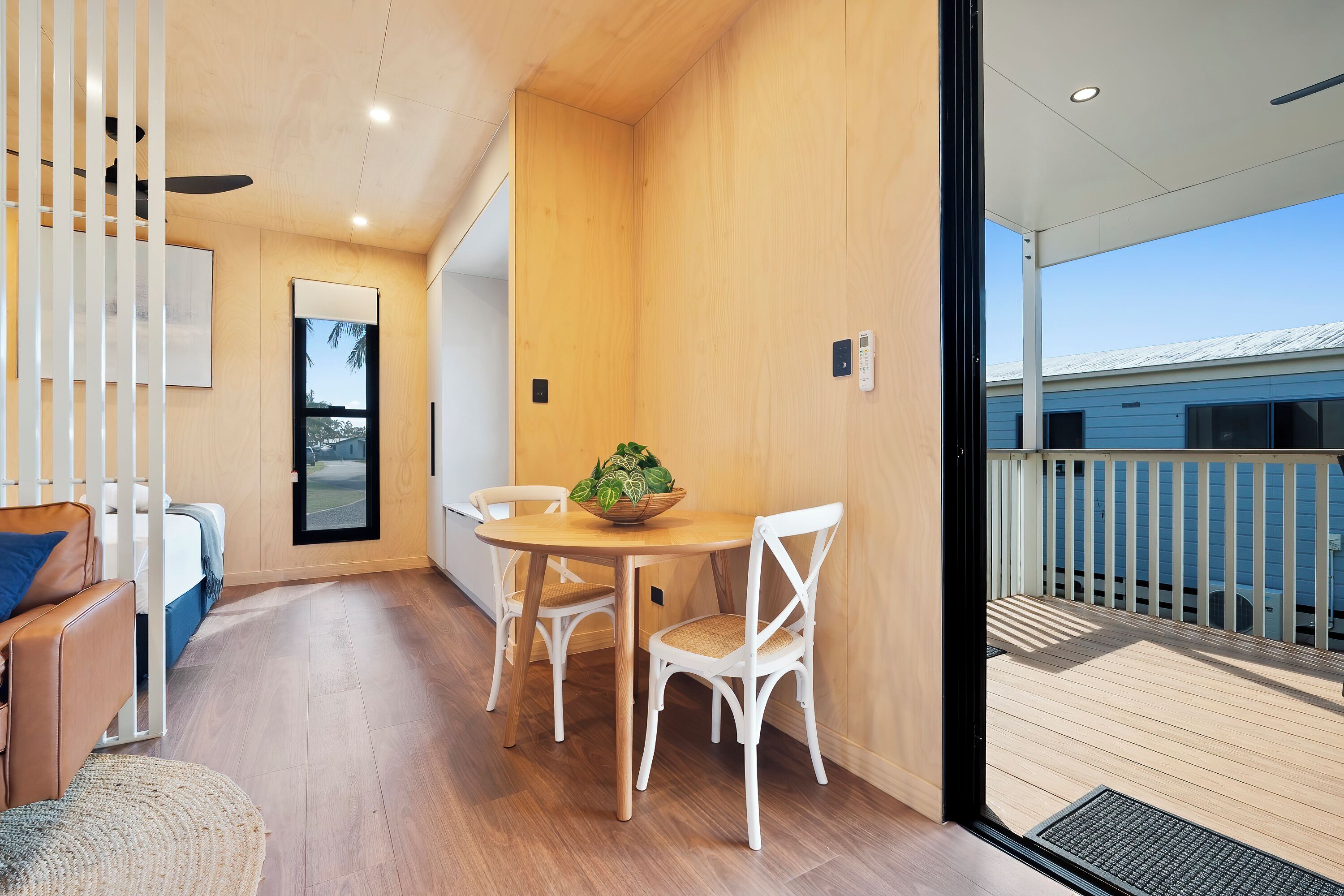 Duplex Studio Pod