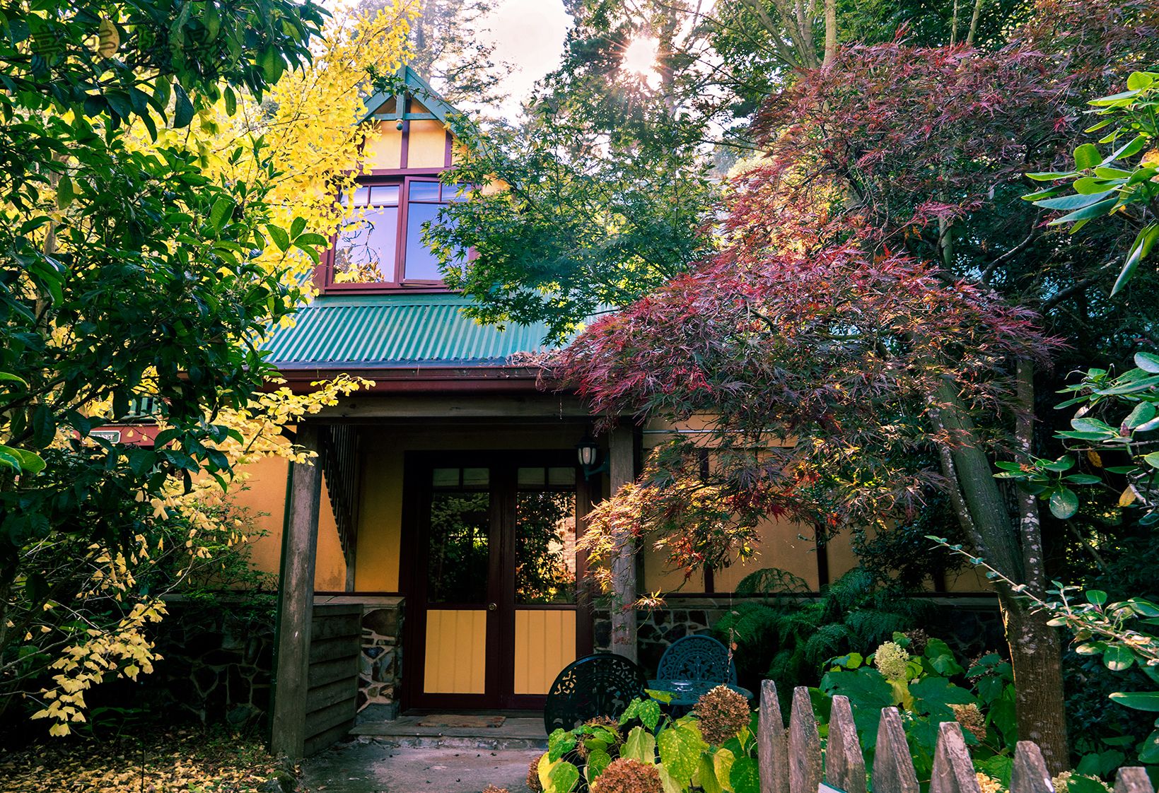 숙박 시설 입구