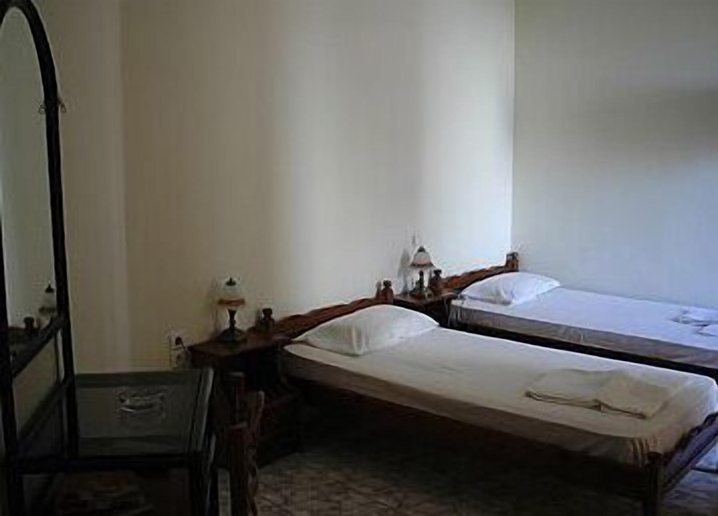 studio (3 pers) | rollaway beds, free wifi