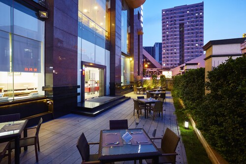 Daysun International Hotel