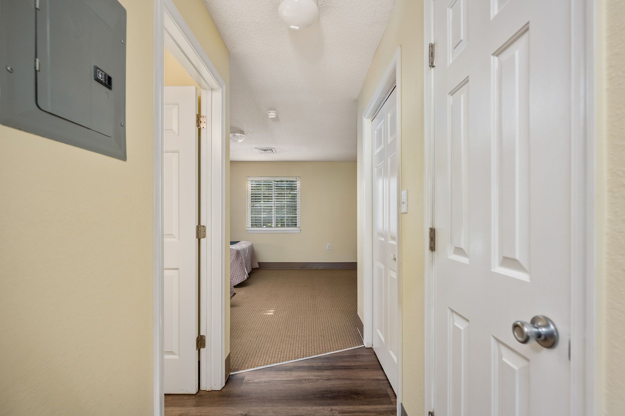 suite, 2 double beds | iron/ironing board, free wifi, alarm clocks