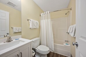 Bathroom - Affordable Suites Fredericksburg (Fredericksburg)