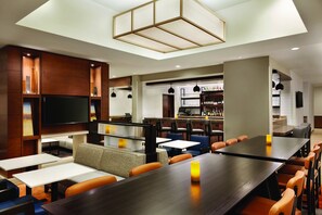 Dining - Hyatt House Denver Airport (Denver)
