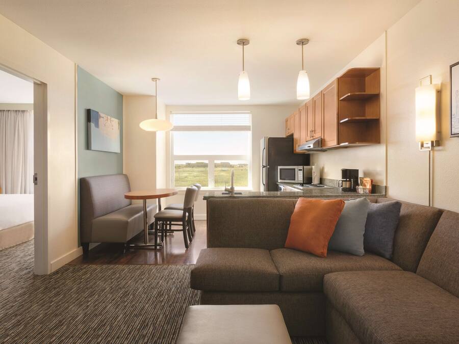 42-inch flat-screen TV with satellite channels, TV