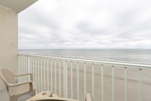 Room, 2 Bedrooms | Balcony view