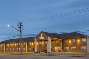 Exterior - Comfort Inn (Dawson Creek)