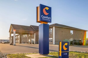 Exterior - Comfort Inn (Dawson Creek)