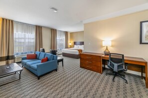 Bureau, fer et planche à repasser, lits pliants/supplémentaires