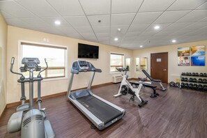 Fitness facility - Comfort Inn (Dawson Creek)