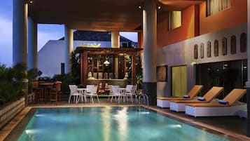 Outdoor pool