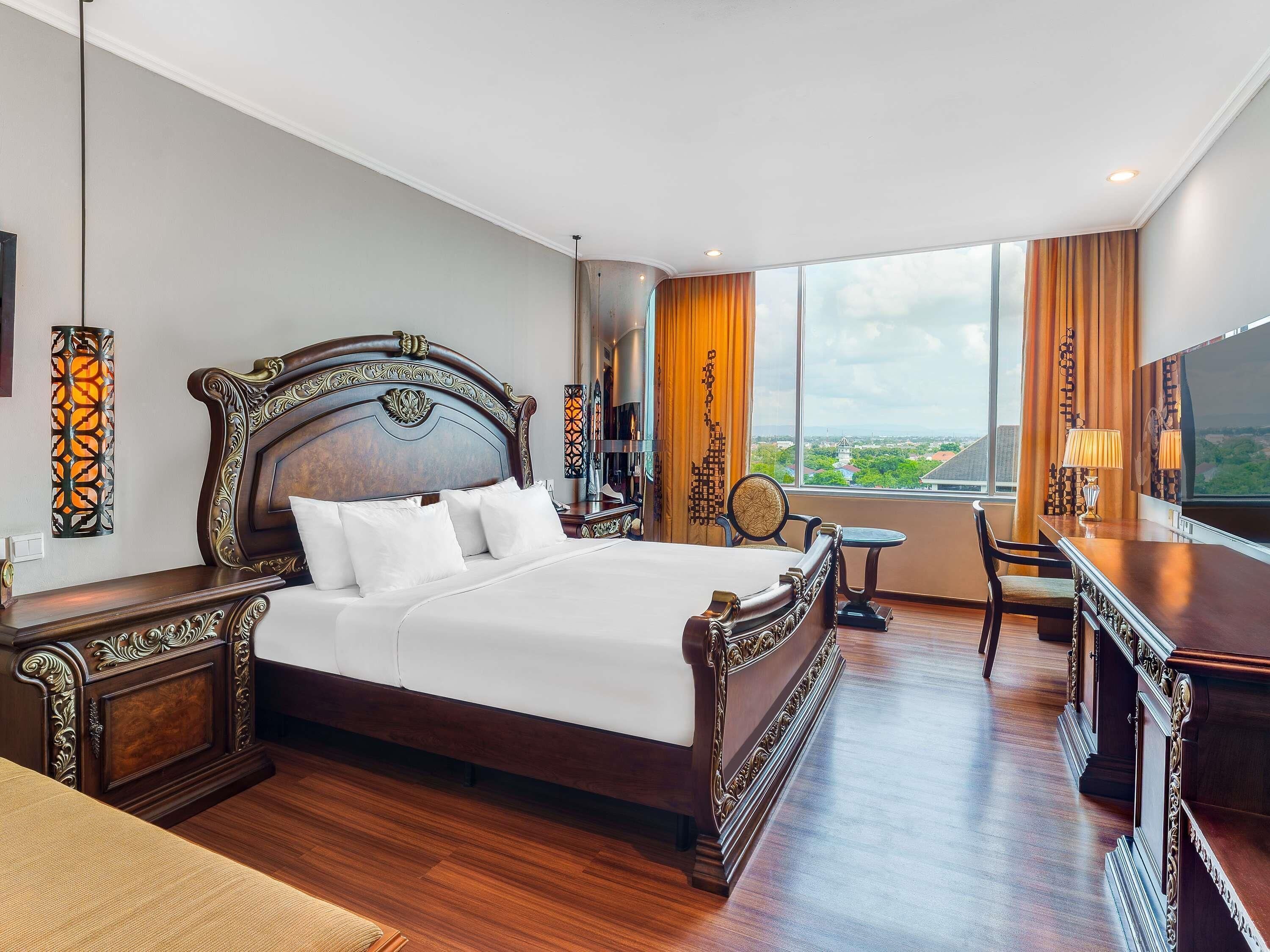 Deluxe Room, 1 King Bed