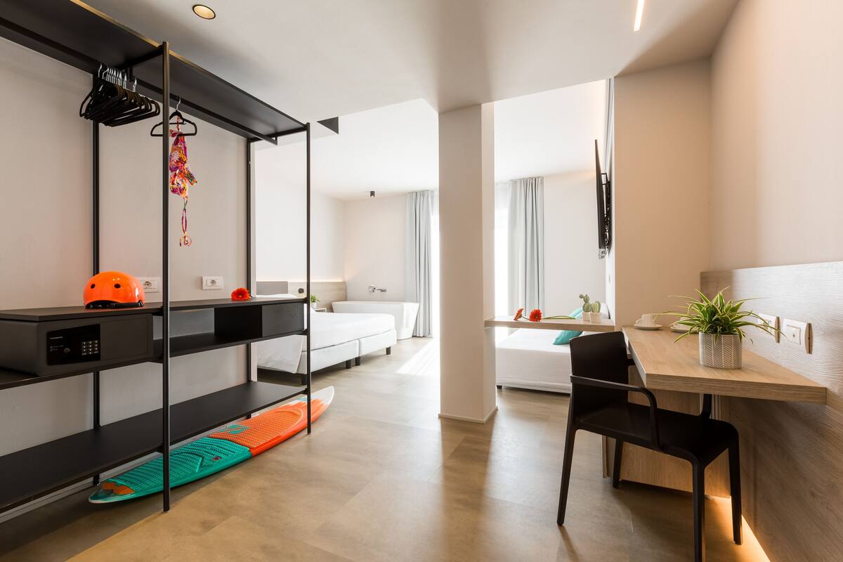 superior double room | 1 bedroom, hypo-allergenic bedding, down duvets, minibar