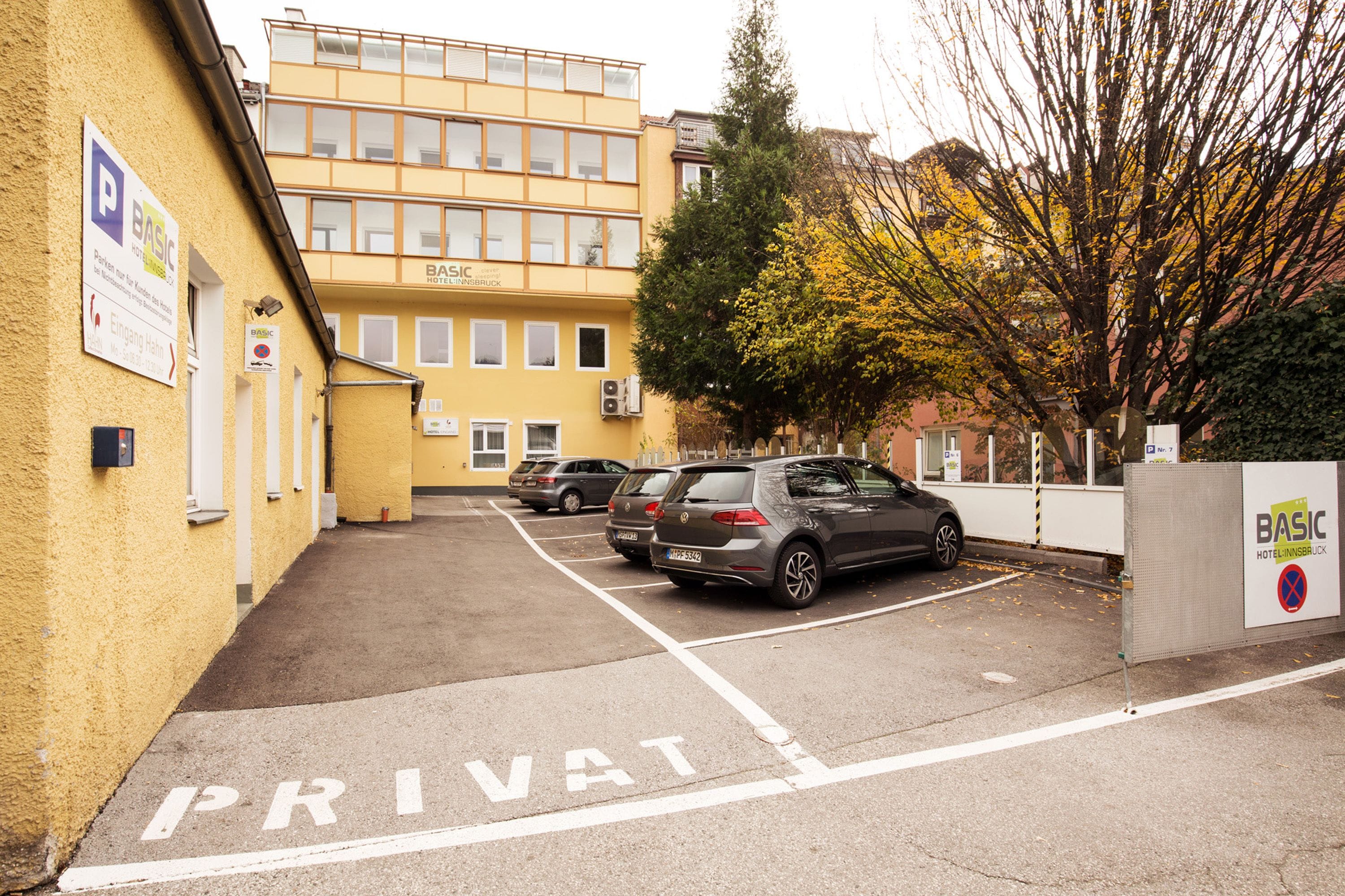 self-parking (surcharge) 22 per day